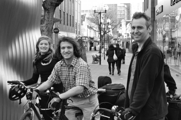 431803_883559020526_1601033195_n